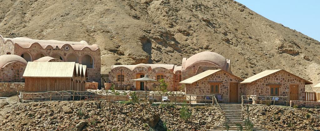 Roots Red Sea Hotel El Qoseir ภายนอก รูปภาพ