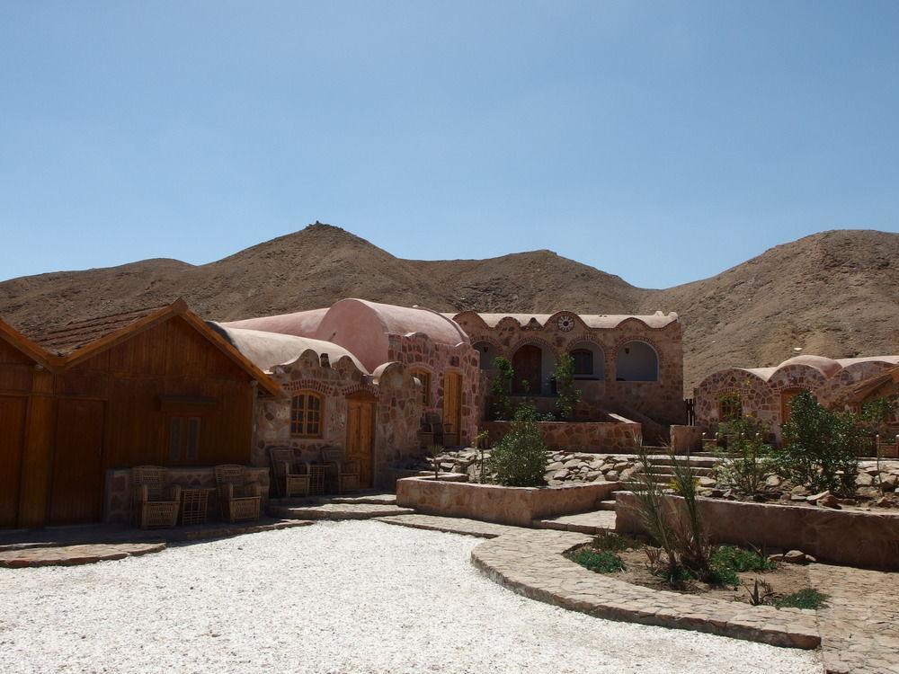 Roots Red Sea Hotel El Qoseir ภายนอก รูปภาพ