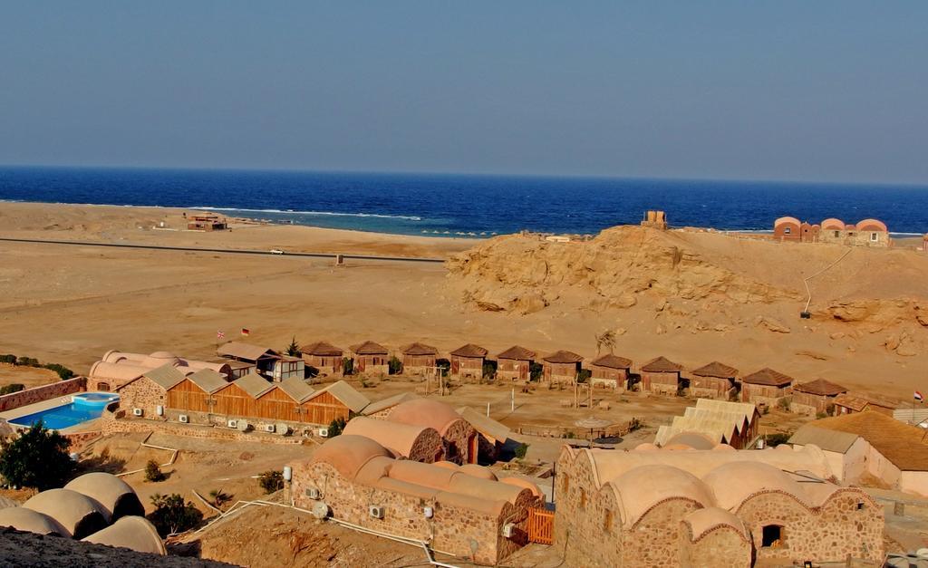 Roots Red Sea Hotel El Qoseir ภายนอก รูปภาพ