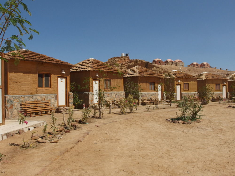 Roots Red Sea Hotel El Qoseir ภายนอก รูปภาพ
