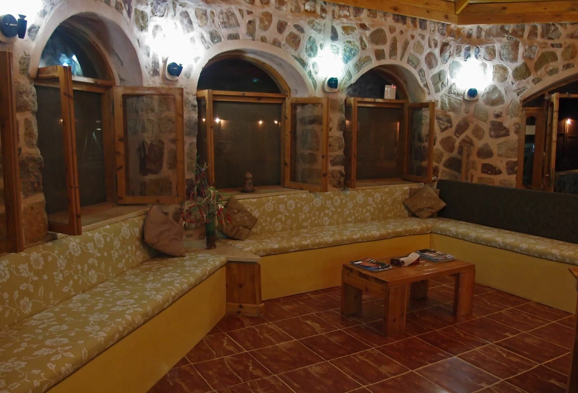 Roots Red Sea Hotel El Qoseir ภายนอก รูปภาพ